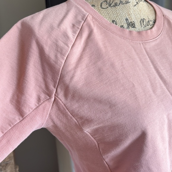 Gymshark cropped training sweatshirt salmon pink ribbed under arm and side crew - Picture 5 of 16